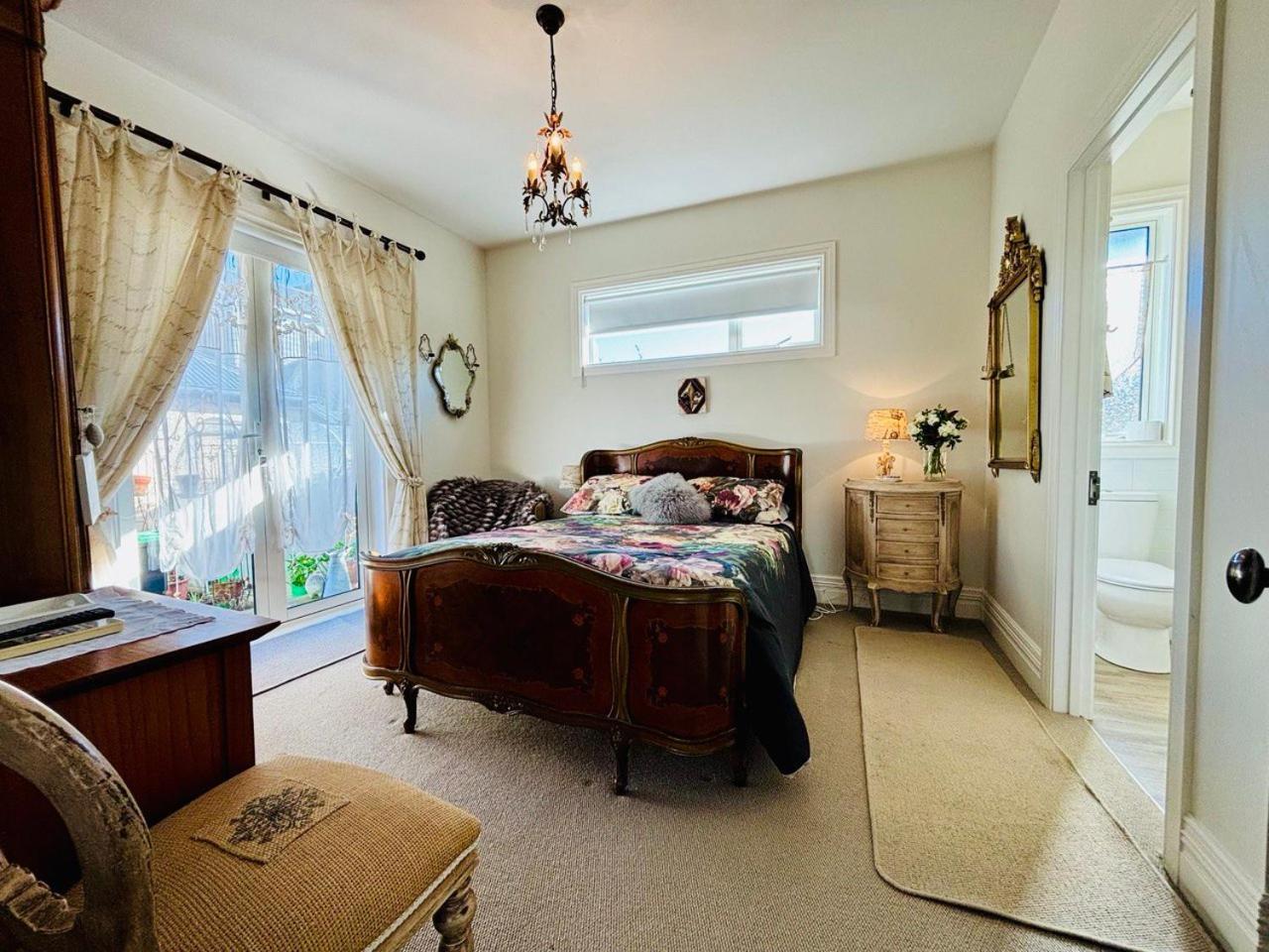 Papanui Paris Inspired Apartment كريستتشيرش المظهر الخارجي الصورة